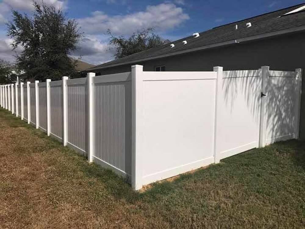Vinyl_fence