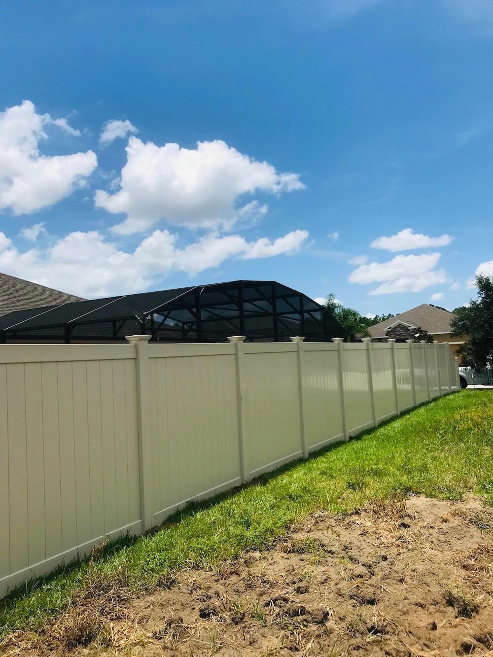 Vinyl_fence
