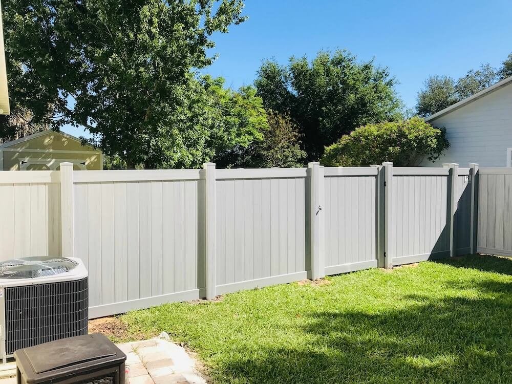Vinyl_fence