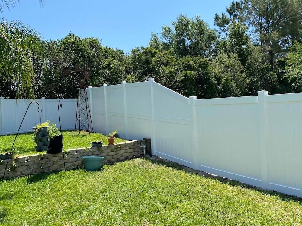 Vinyl_fence